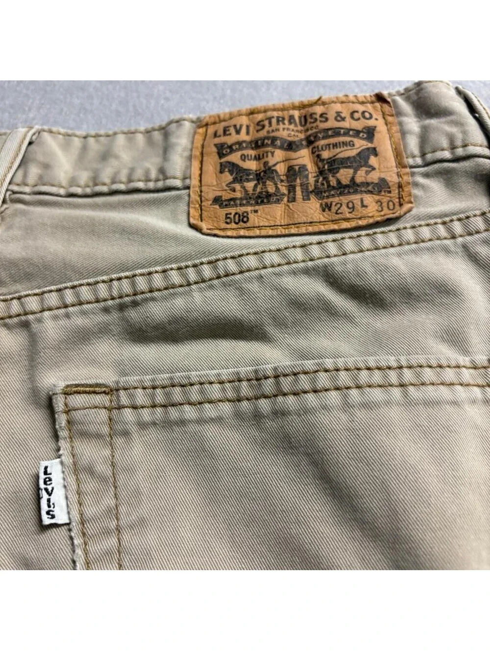 Levis 508 Commuter Pants Mens 29x30 Khaki Beige Slim Tapered Twill Chino